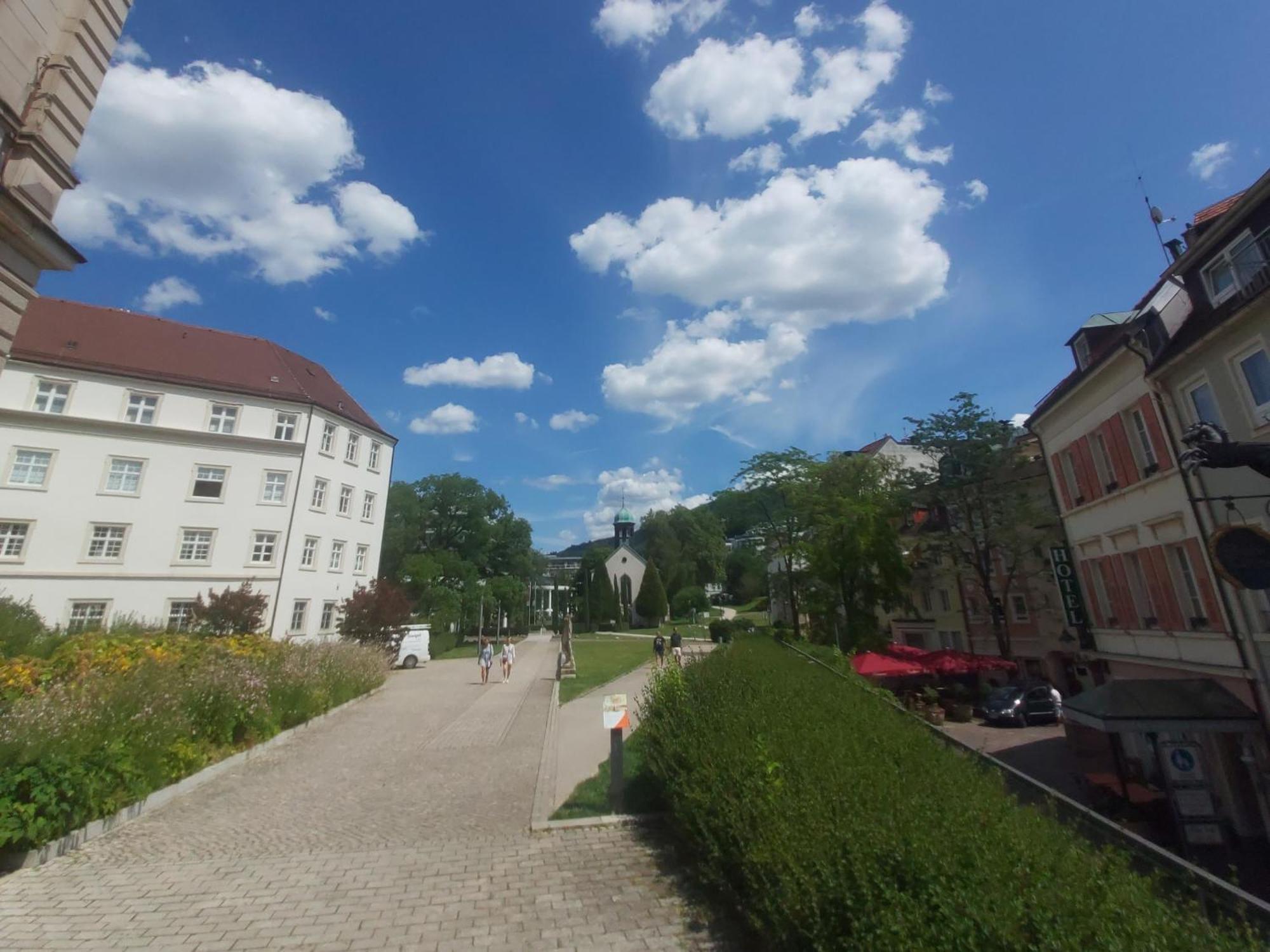 Gemuetliches J&L Apartment Nahe Des Hauptbahnhofes Baden-Baden Exterior foto